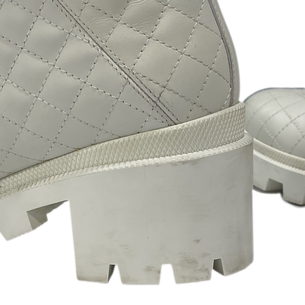 Gucci Sylvie Quilted Calfskin Leather Boots w Web Buckle Women SZ 38.5 / US 8.5 - Picture 9 of 15